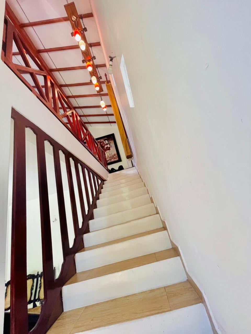 White Horse Hotel Hikkaduwa Kültér fotó