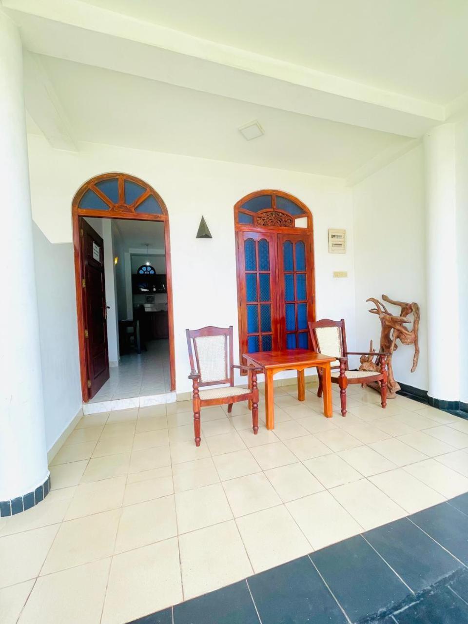 White Horse Hotel Hikkaduwa Kültér fotó