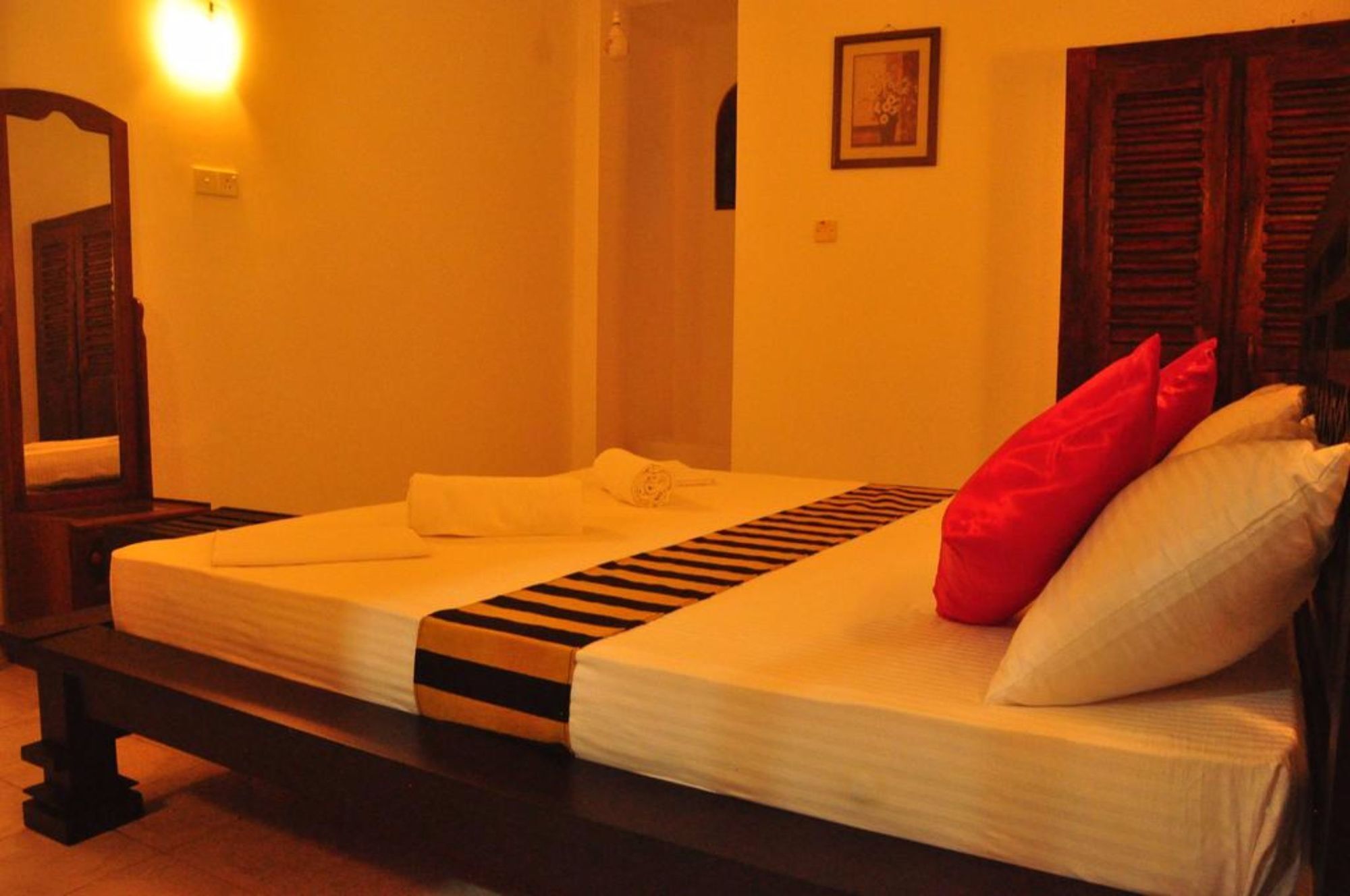 White Horse Hotel Hikkaduwa Kültér fotó